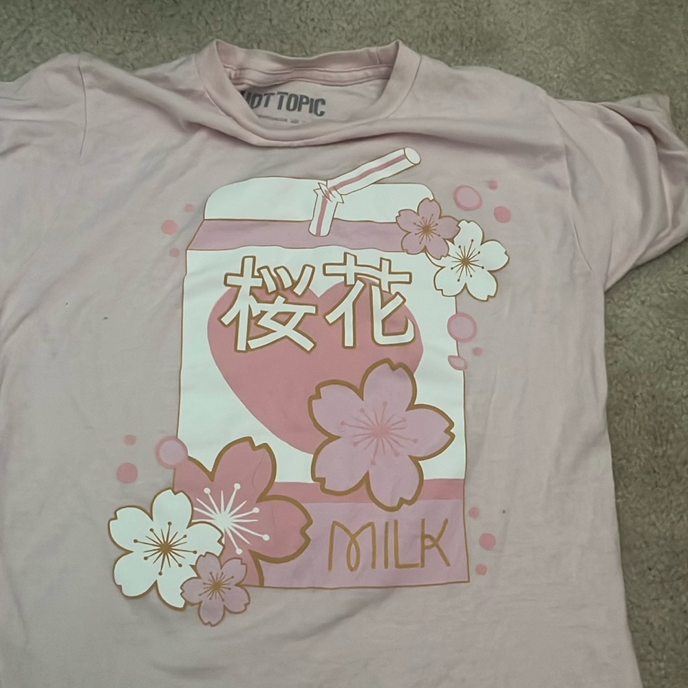 Hot Topic Sakura Milk Tee